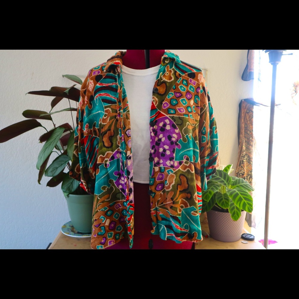 Safari button up
